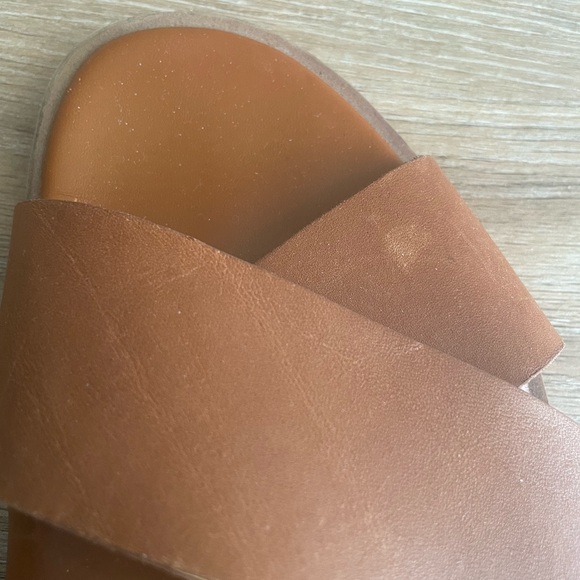 Leather Franco Sarto flat sandals, size 8 - Picture 4 of 5